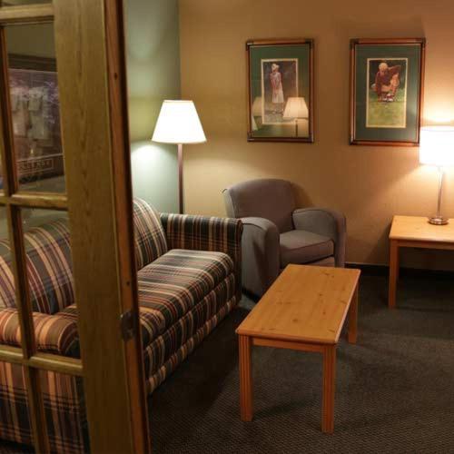 Boarders Inn And Suites By Cobblestone Hotels - Fayette エクステリア 写真